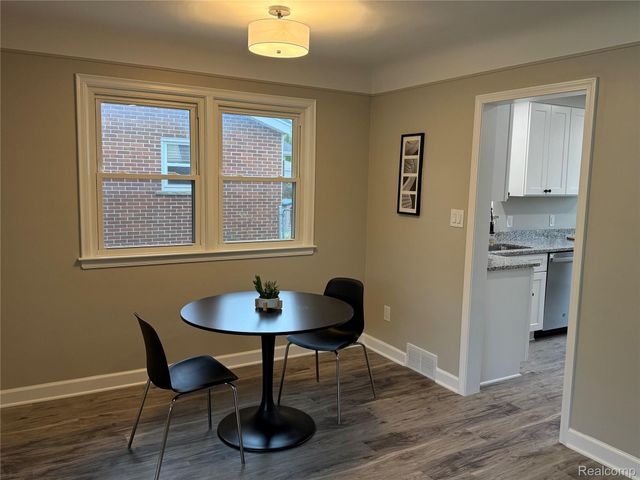 35622 Minton Street, Livonia, MI 48150