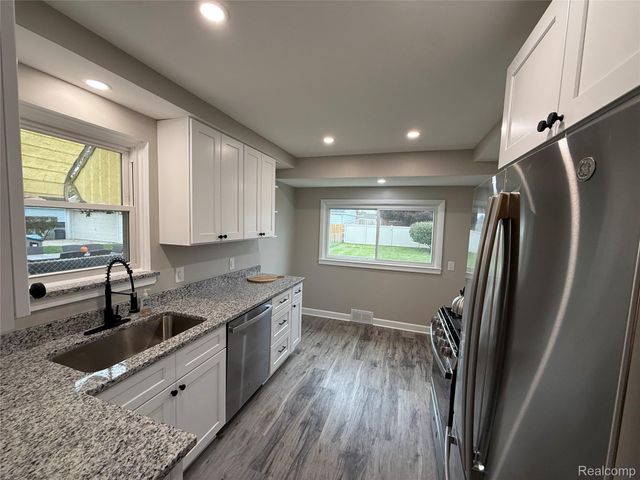 35622 Minton Street, Livonia, MI 48150