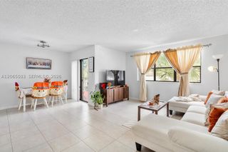 510 S Park Rd 25-10, Hollywood, FL 33021