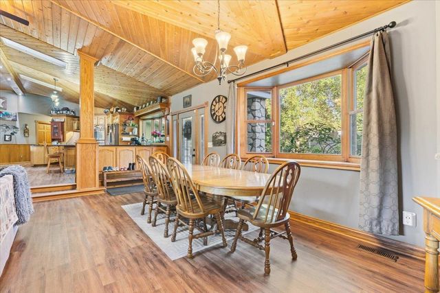31813 Lakeway Drive NE, Cambridge, MN 55008