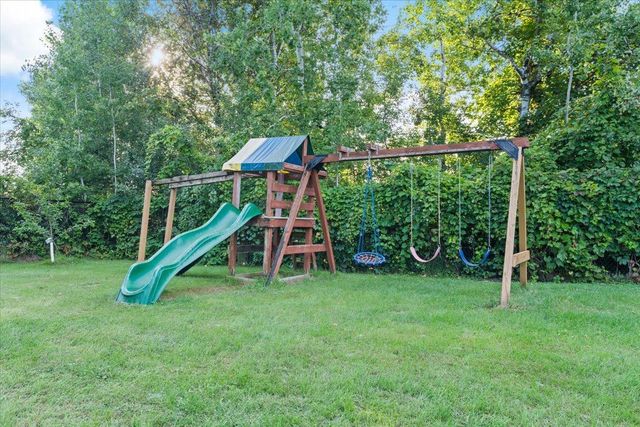 31813 Lakeway Drive NE, Cambridge, MN 55008