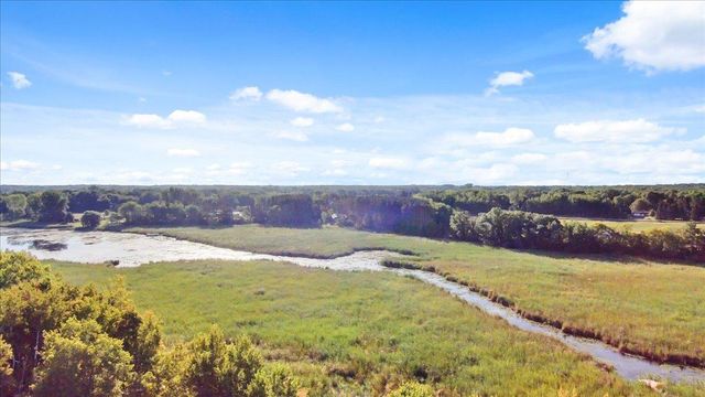 31813 Lakeway Drive NE, Cambridge, MN 55008