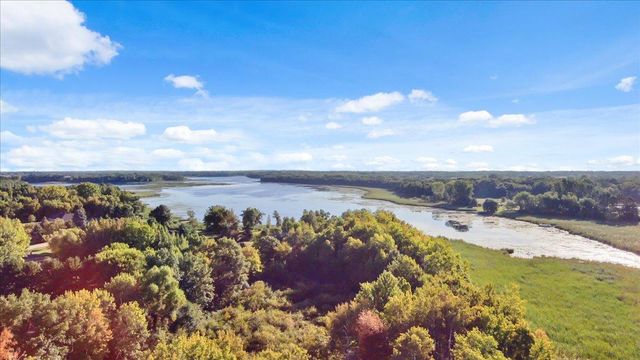 31813 Lakeway Drive NE, Cambridge, MN 55008