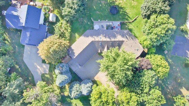 31813 Lakeway Drive NE, Cambridge, MN 55008