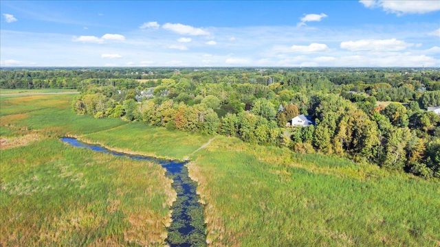31813 Lakeway Drive NE, Cambridge, MN 55008