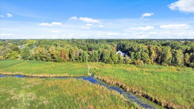 31813 Lakeway Drive NE, Cambridge, MN 55008