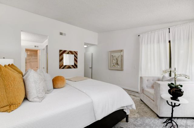 3408 Viewpoint, Oceanside, CA 92056