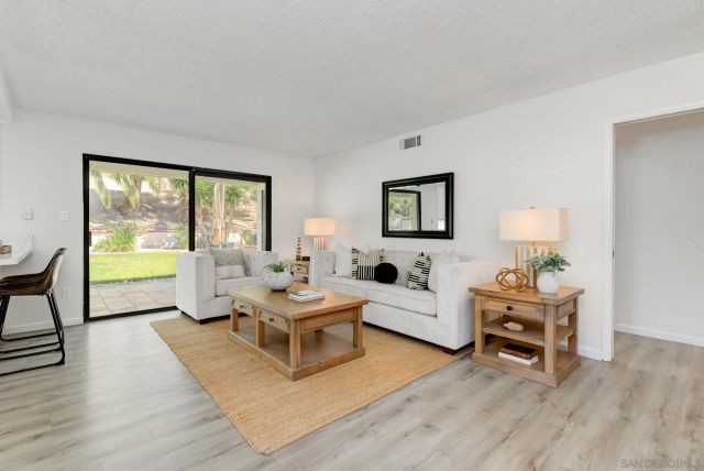 3408 Viewpoint, Oceanside, CA 92056