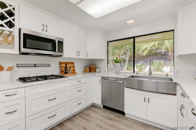 3408 Viewpoint, Oceanside, CA 92056