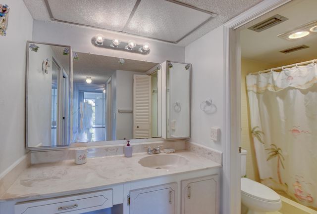 23247 N Barwood Ln Lane N 305, Boca Raton, FL 33428