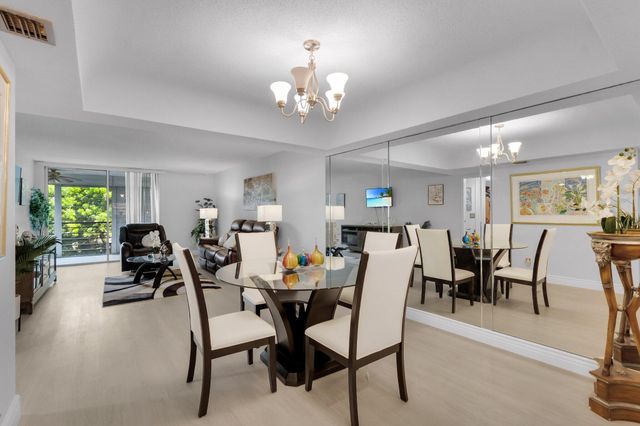 23247 N Barwood Ln Lane N 305, Boca Raton, FL 33428