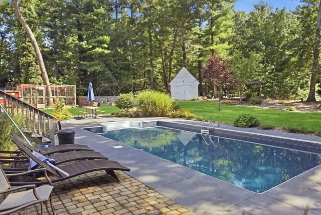 3 Palmer Court, Freetown, MA 02717