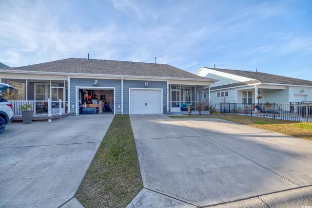 2052 Silver Island Way, Murrells Inlet, SC 29576