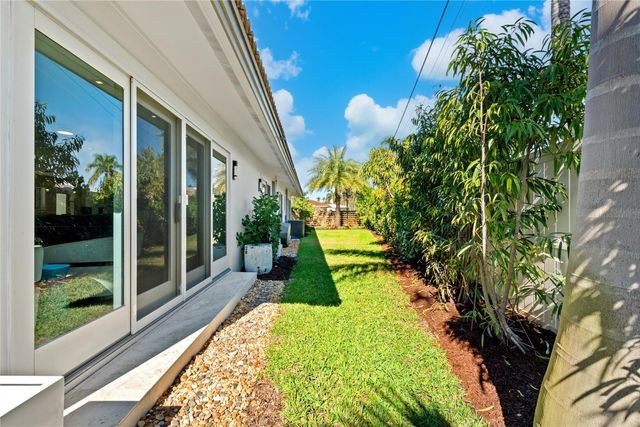 2600 NE 26th Avenue, Fort Lauderdale, FL 33306