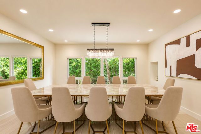 703 N Maple Drive, Beverly Hills, CA 90210