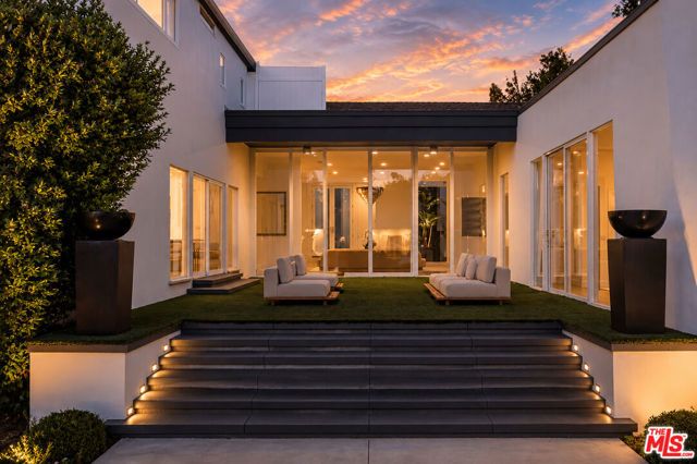 703 N Maple Drive, Beverly Hills, CA 90210