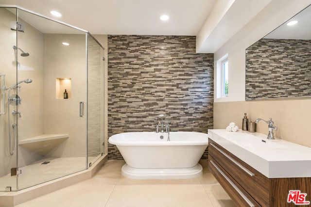 703 N Maple Drive, Beverly Hills, CA 90210