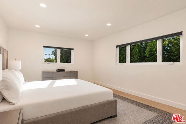 703 N Maple Drive, Beverly Hills, CA 90210