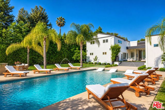 703 N Maple Drive, Beverly Hills, CA 90210