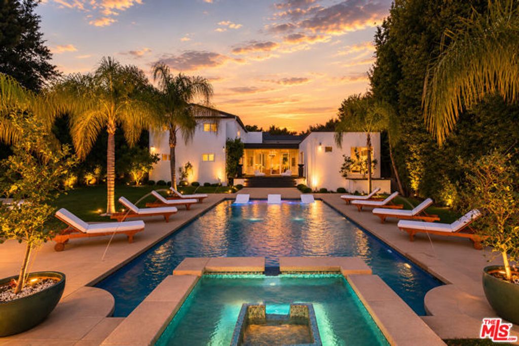 703 N Maple Drive, Beverly Hills, CA 90210