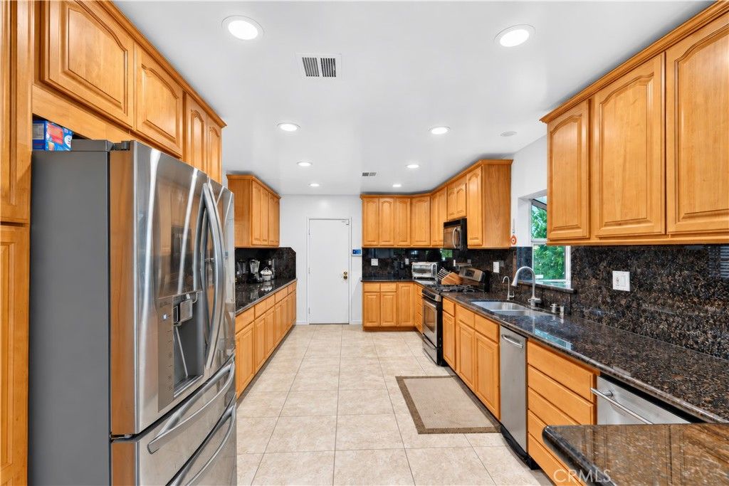 4707 Cardenas Avenue, Woodland Hills, CA 91364 — photo 5