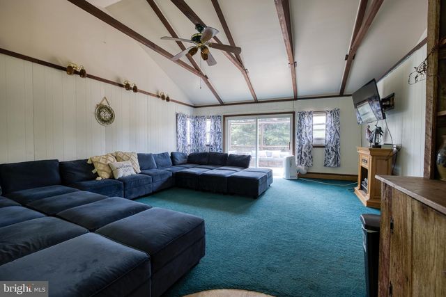357 PINE GROVE RD, Gardners, PA 17324