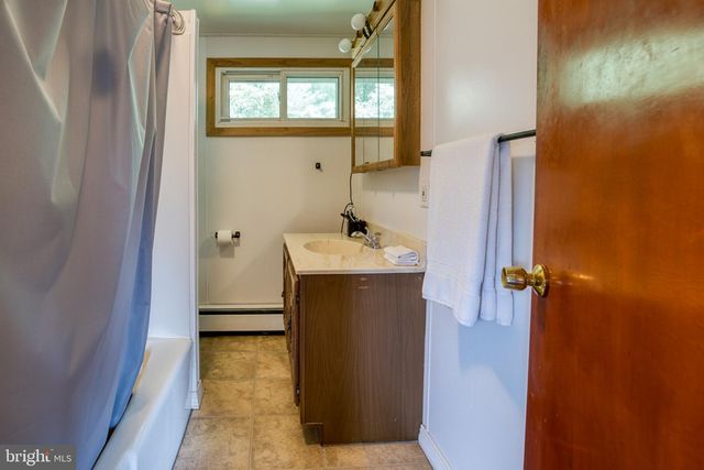 357 PINE GROVE RD, Gardners, PA 17324