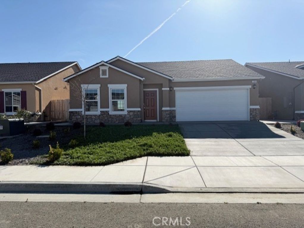 1204 E Orange Street, Avenal, CA 93204