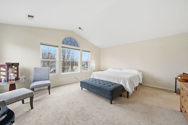 1836 Candlelight Circle 1836, Montgomery, IL 60538