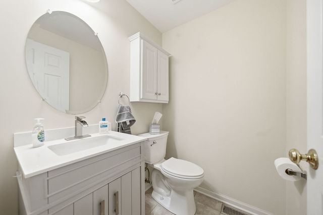 1836 Candlelight Circle 1836, Montgomery, IL 60538