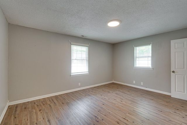 48 Vero Beach Street, Rossville, GA 30741
