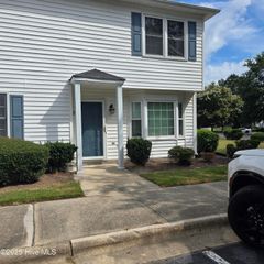 3830 Sterling Pointe Drive P7, Winterville, NC 28590
