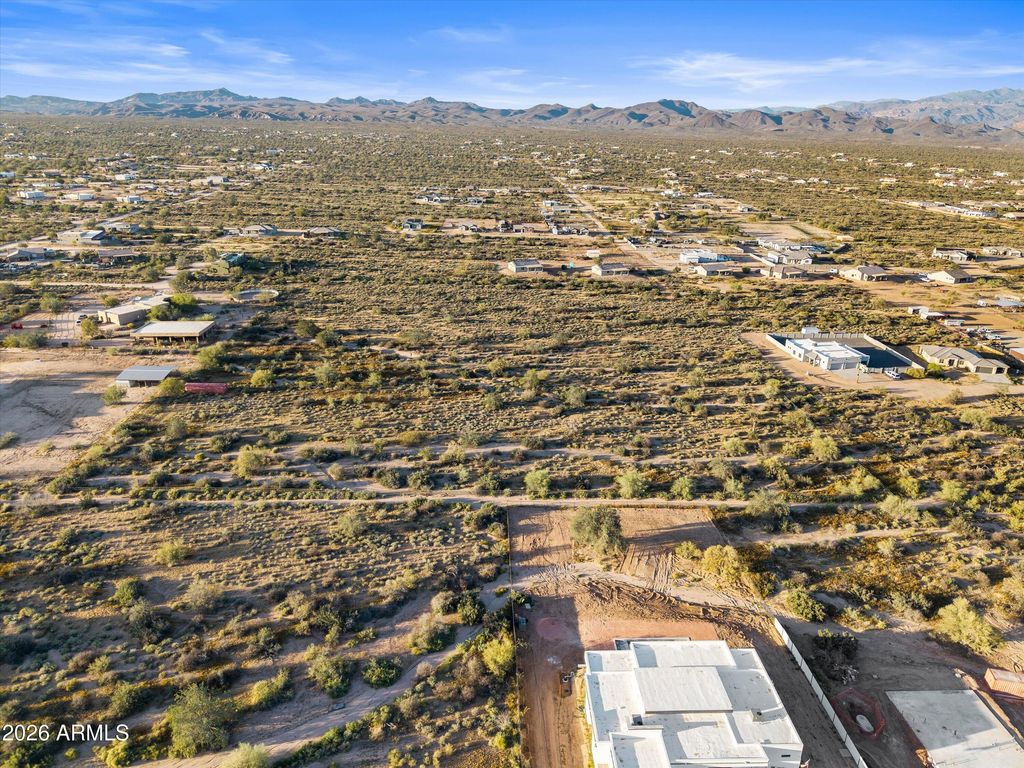 Image 15 of property listing at 0 E Via Dona Road F-G, Rio Verde, AZ 85263