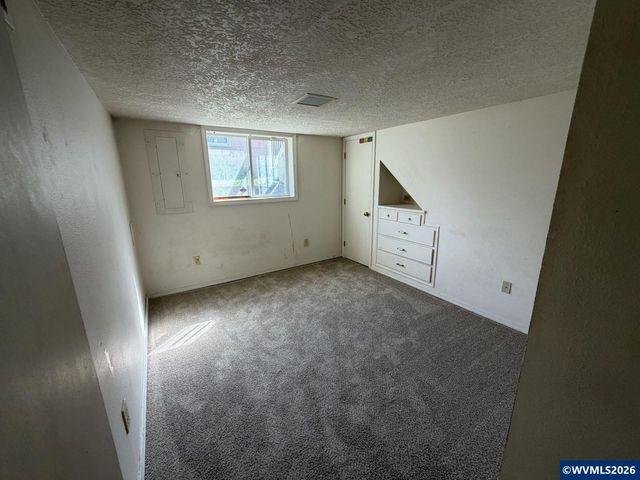 1760 Norway St NE, Salem, OR 97301