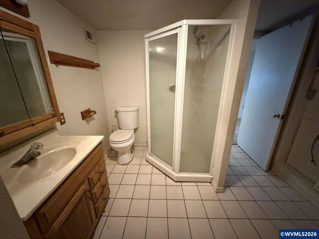 1760 Norway St NE, Salem, OR 97301