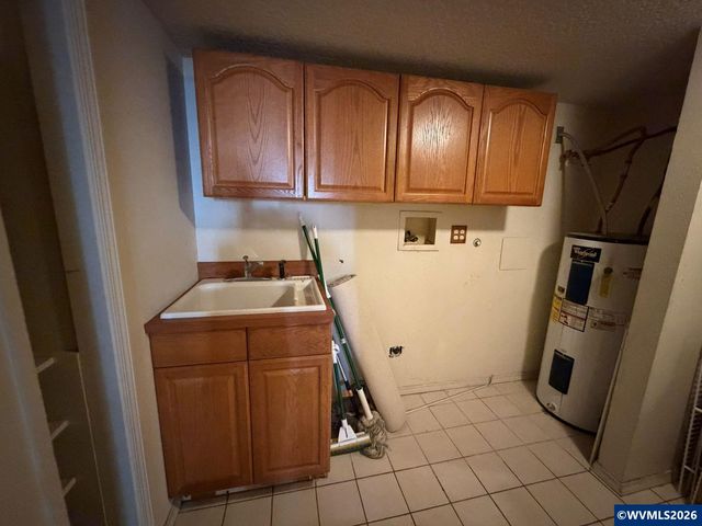 1760 Norway St NE, Salem, OR 97301