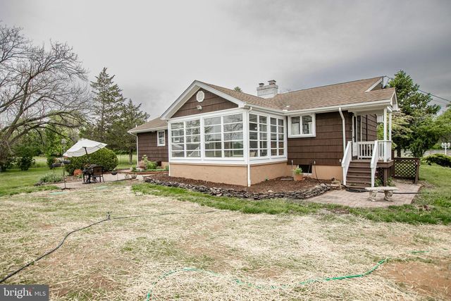 392 EXTONVILLE RD, Allentown, NJ 08501