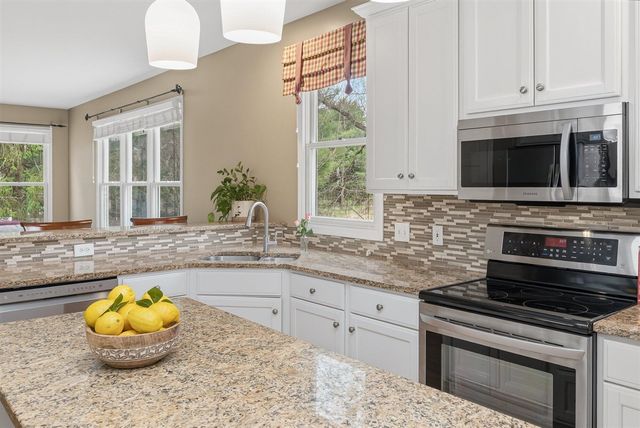 8149 Barony Point, Mattawan, MI 49071