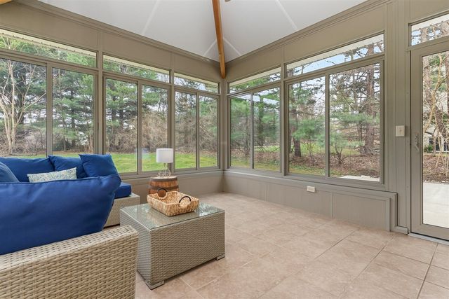 8149 Barony Point, Mattawan, MI 49071