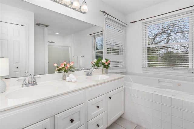 8149 Barony Point, Mattawan, MI 49071