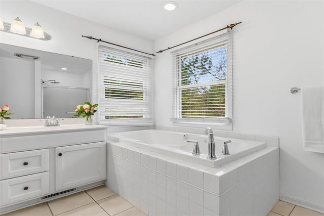 8149 Barony Point, Mattawan, MI 49071