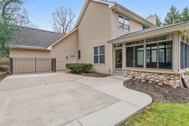 8149 Barony Point, Mattawan, MI 49071