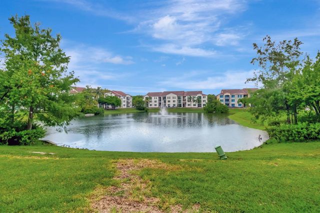920 VILLA Circle, Boynton Beach, FL 33435