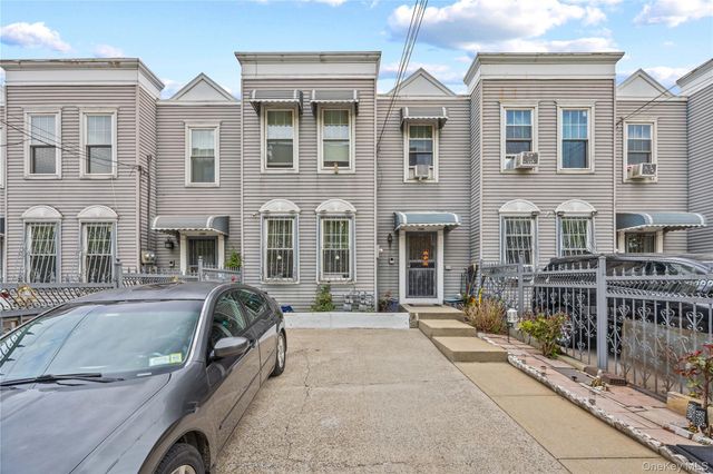 1904 Daly Avenue A, Bronx, NY 10460