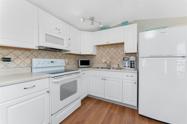 1475 FLAMINGO DRIVE 333, Englewood, FL 34224