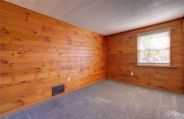 7501 Seneca Street, Elma, NY 14052