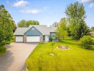 772 Woodsong Court, Rockford, IL 61102