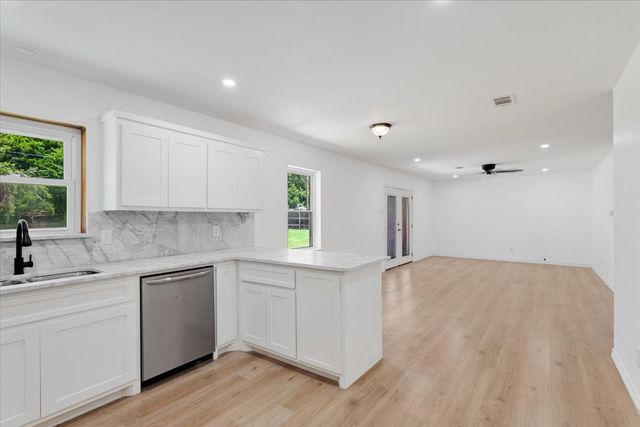 309 Pecan Street, Howe, TX 75459