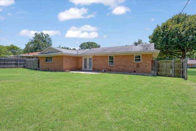 309 Pecan Street, Howe, TX 75459