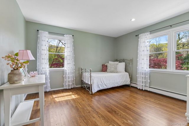 50 Stony Hollow Road, Centerport, NY 11721